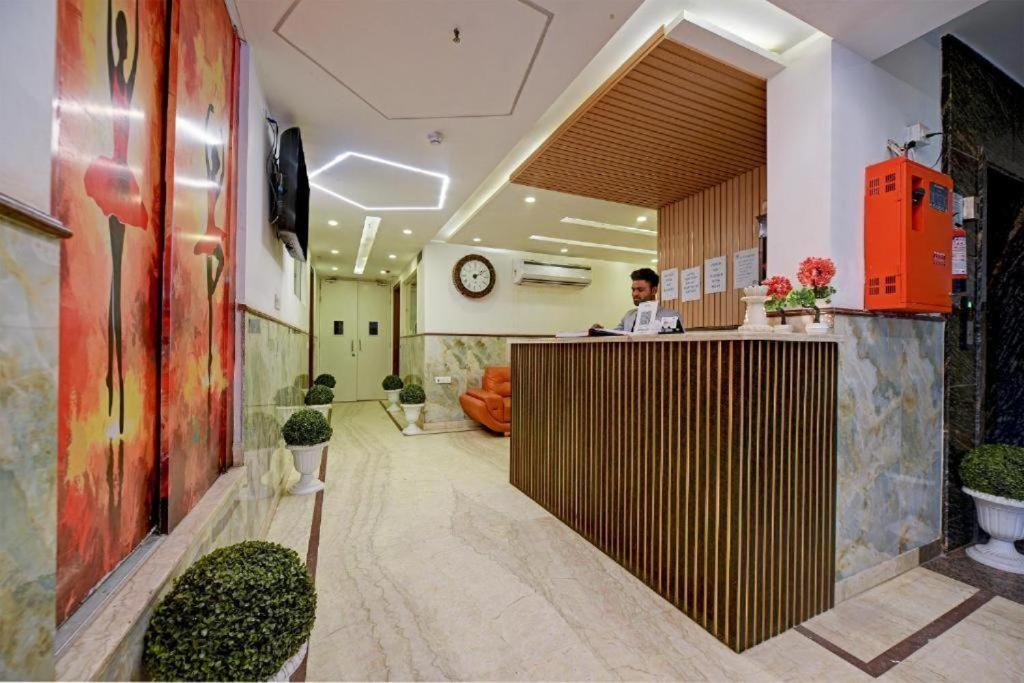 Hotel Rosewood Near Delhi Airport 뉴델리 외부 사진
